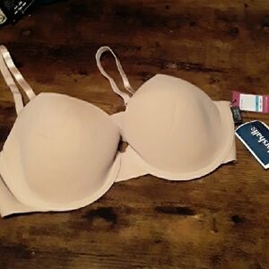 NWT 36C Vince Camuto Beige Padded underwire Gorgeous Bra